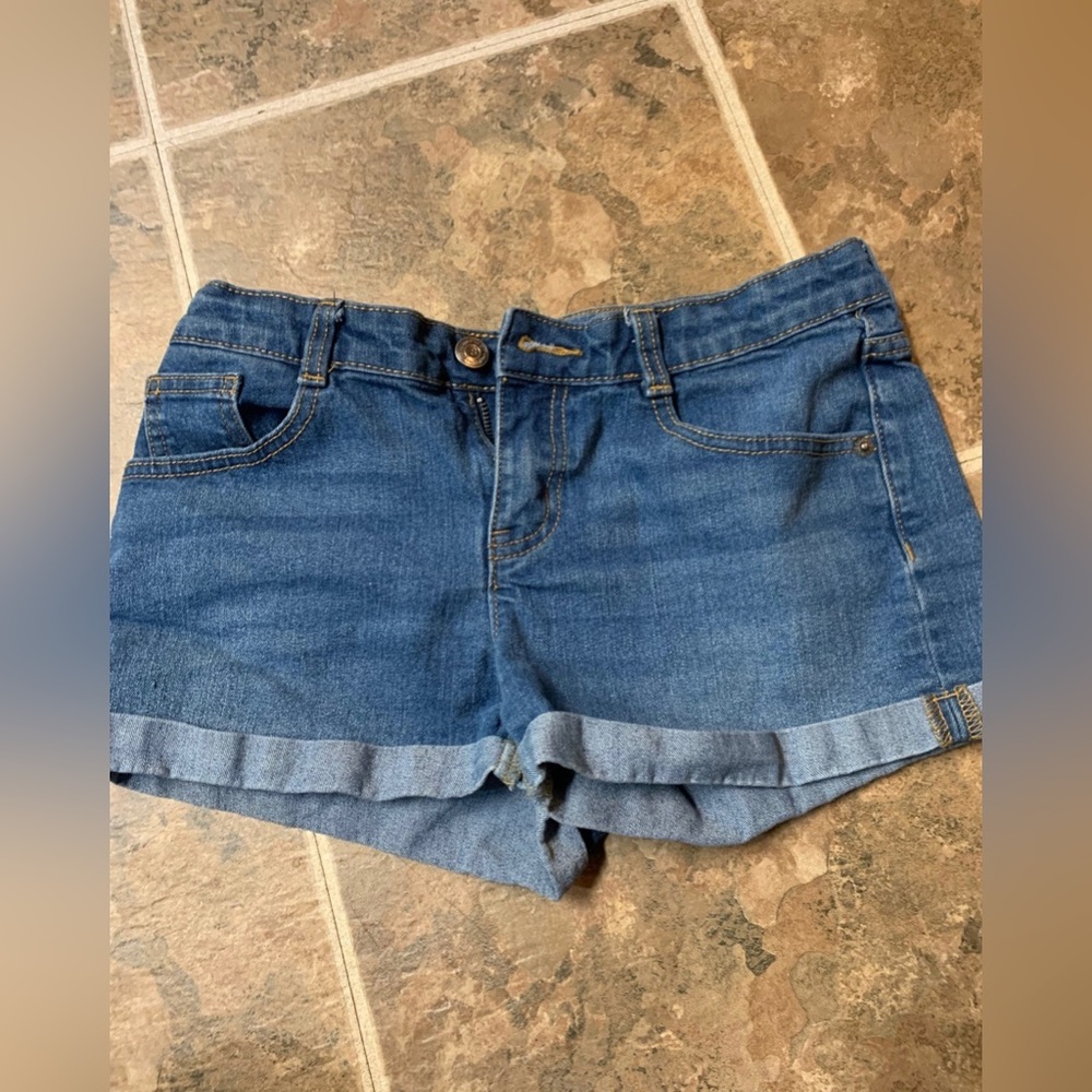 Crazy 8 kids shorts.
